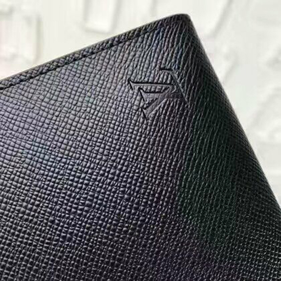 Louis Vuitton M30675 Pochette Voyage MM Taiga Leather
