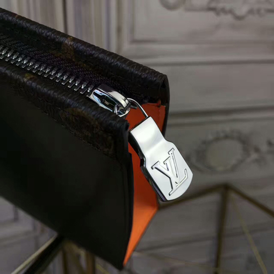 Louis Vuitton M67761 Pochette Voyage MM Epi Leather