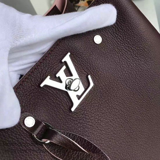 Louis Vuitton Lockme Bucket M54680 Taurillon Leather