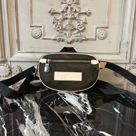 Louis Vuitton x Supreme Bumbag M44202