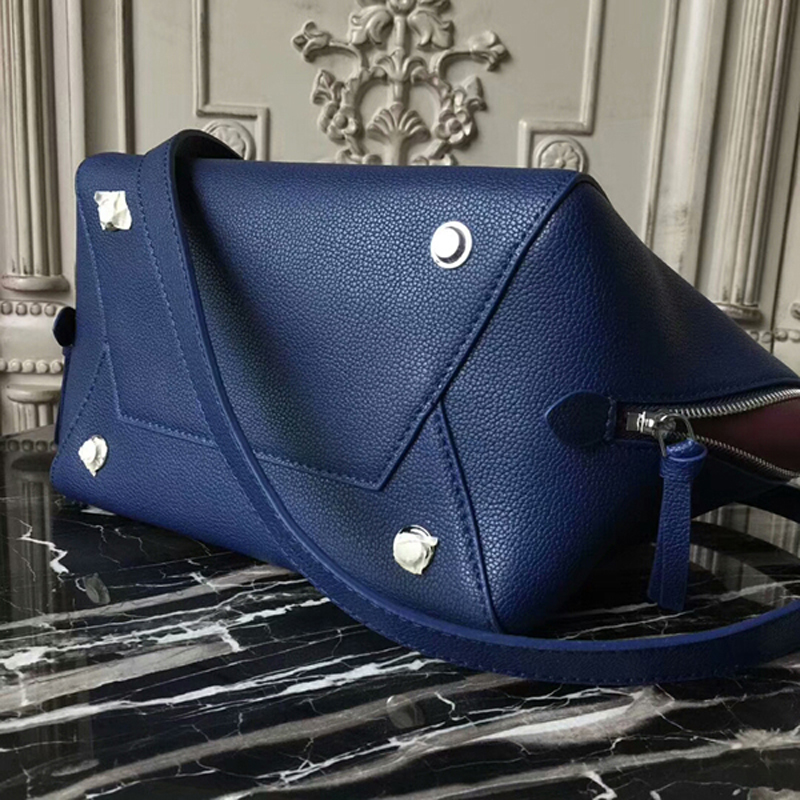 Louis Vuitton Freedom M54842 Taurillon Leather