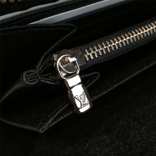 Louis Vuitton M30513 Zippy Organiser Taiga Leather
