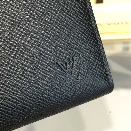 Louis Vuitton M30513 Zippy Organiser Taiga Leather