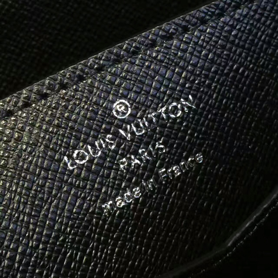 Louis Vuitton M42097 Zippy XL Wallet Taiga Leather