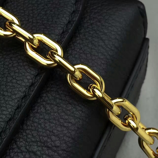Louis Vuitton M42899 Very Chain Bag Shoulder Bag Taurillon Leather