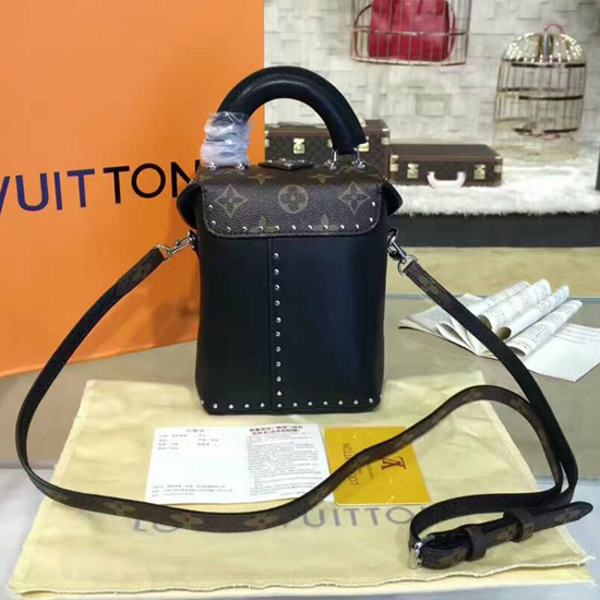 Louis Vuitton M43039 Camera Box Crossbody Bag Monogram Canvas