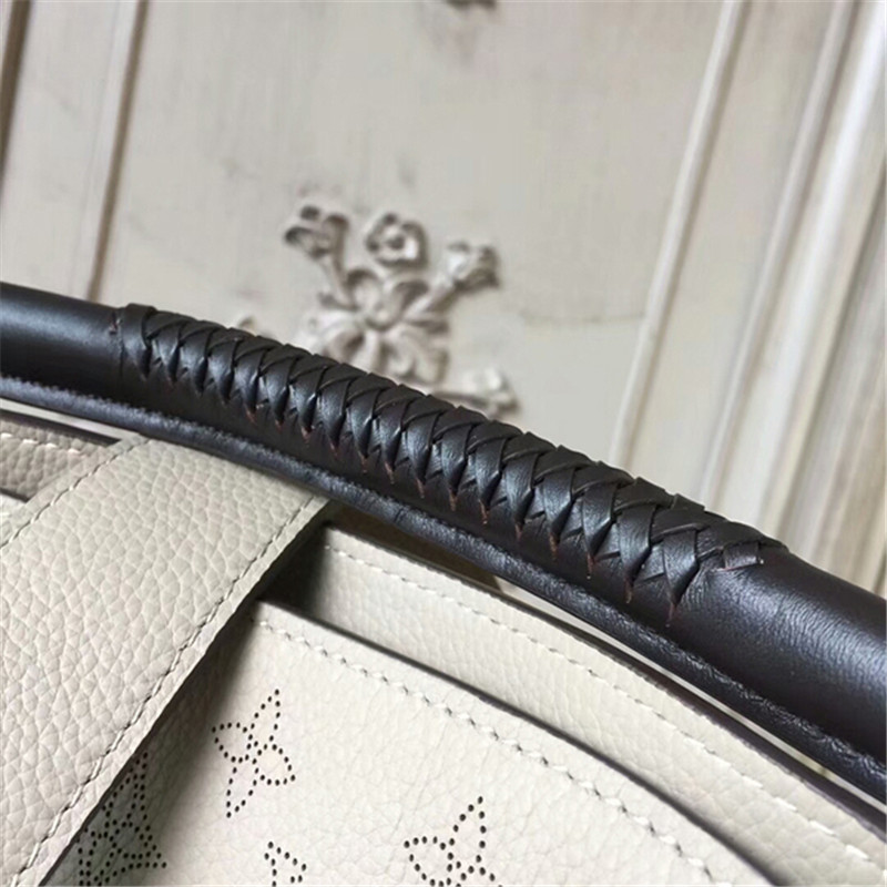 Louis Vuitton M50032 Babylone PM Hobo Bag Mahina Leather