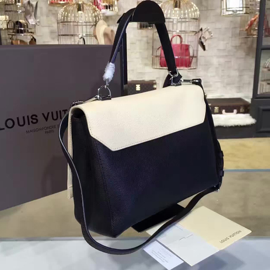 Louis Vuitton M50252 Lockme II Shoulder Bag Taurillon Leather