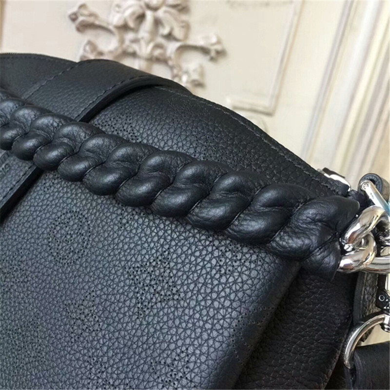 Replica Louis Vuitton M90285 Mini Sac Lucie Crossbody Bag Monogram Vernis  For Sale