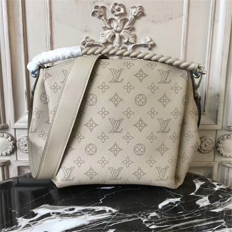 Louis Vuitton M51224 Babylone Chain BB Hobo Bag Mahina Leather