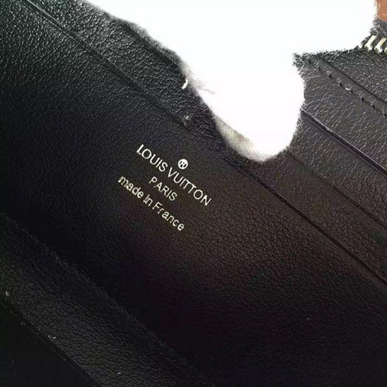 Louis Vuitton M61867 Zippy Wallet Mahina Leather