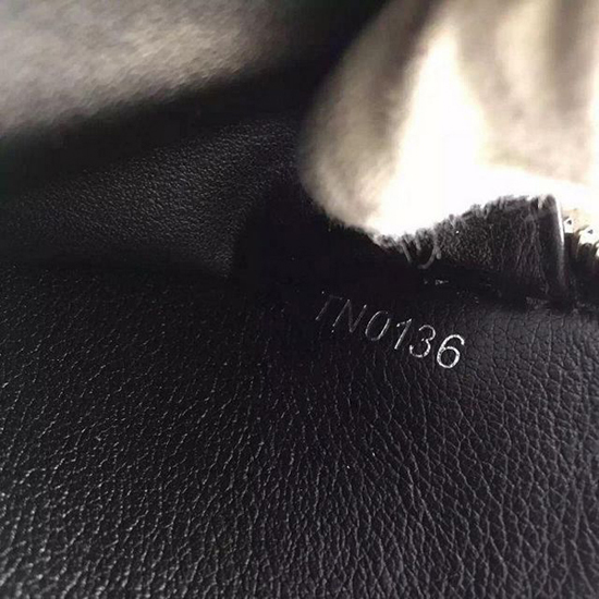 Louis Vuitton M61867 Zippy Wallet Mahina Leather