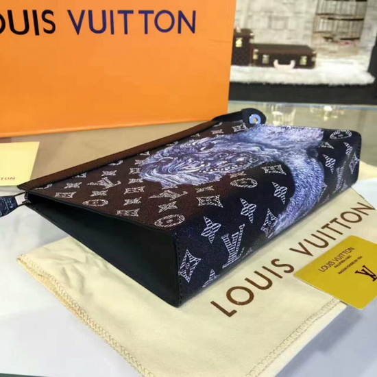 Louis Vuitton M66639 Pochette Voyage MM Monogram Canvas