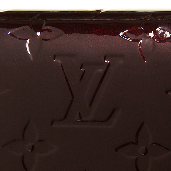 Louis Vuitton M90088 Chain Wallet Monogram Vernis