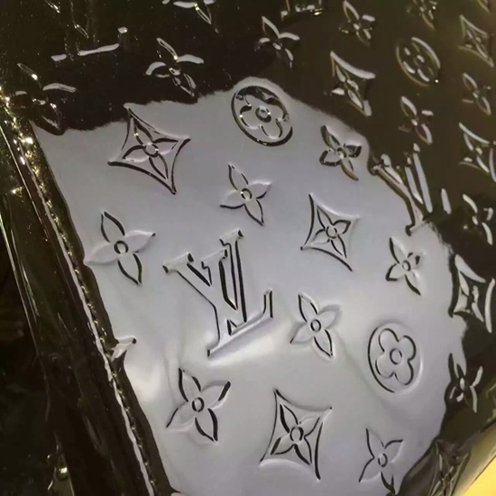 Louis Vuitton M90271 Brea MM Tote Bag Monogram Vernis