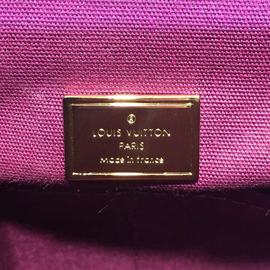 Louis Vuitton M90943 Pasadena Crossbody Bag Monogram Vernis
