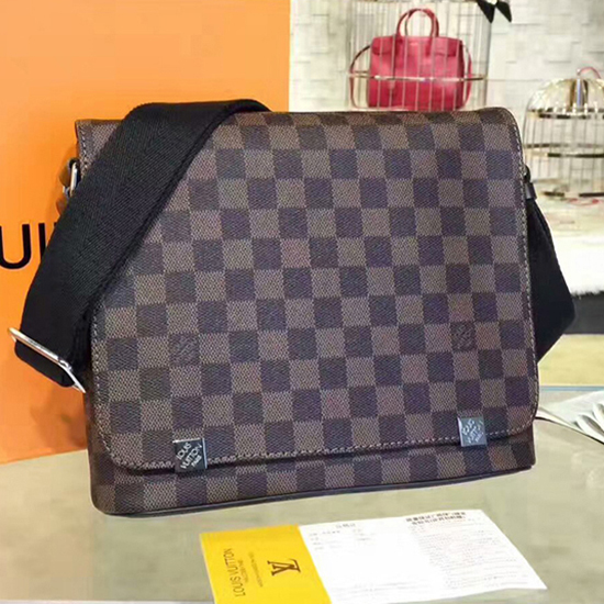 Louis Vuitton N41031 District PM Messenger Bag Damier Ebene Canvas