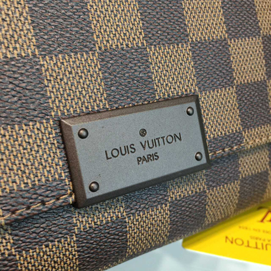 Louis Vuitton N41213 District PM Messenger Bag Damier Ebene Canvas