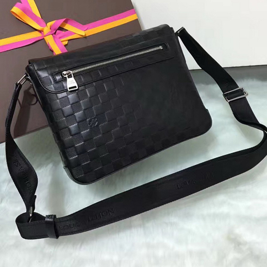 Louis Vuitton N41286 District PM Messenger Bag Damier Infini Leather
