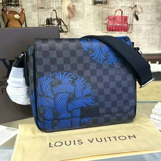 Louis Vuitton N41714 District PM Messenger Bag Damier Graphite Canvas