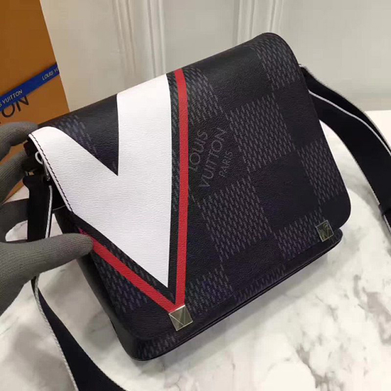 Authenticated used Louis Vuitton Louis Vuitton District PM Shoulder Bag N44002 Damier Cobalt Leather Navy Multicolor America's Cup Messenger Body Tote